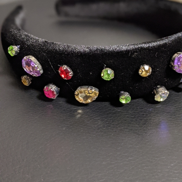 Black studded headband - Picture 2 of 8